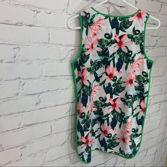 Vince Camuto XS or Small Tank Top - Picture 3 of 4